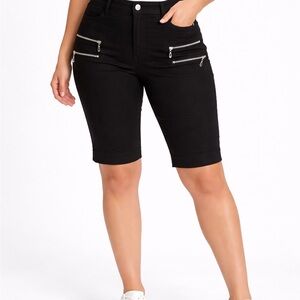 THRILL Black Stretch Shorts with Zipper Detail – Women’s 2X